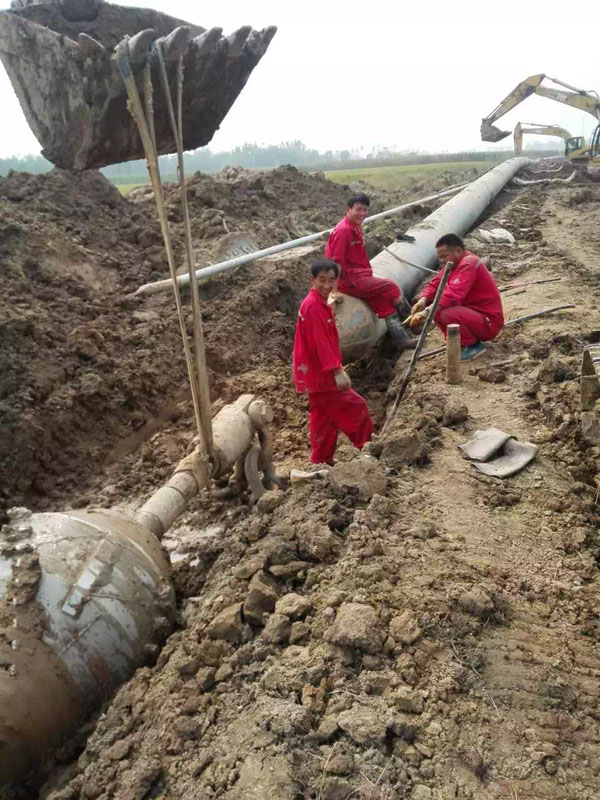 九江长岭Ф1000mm 原油钢管拉管工程